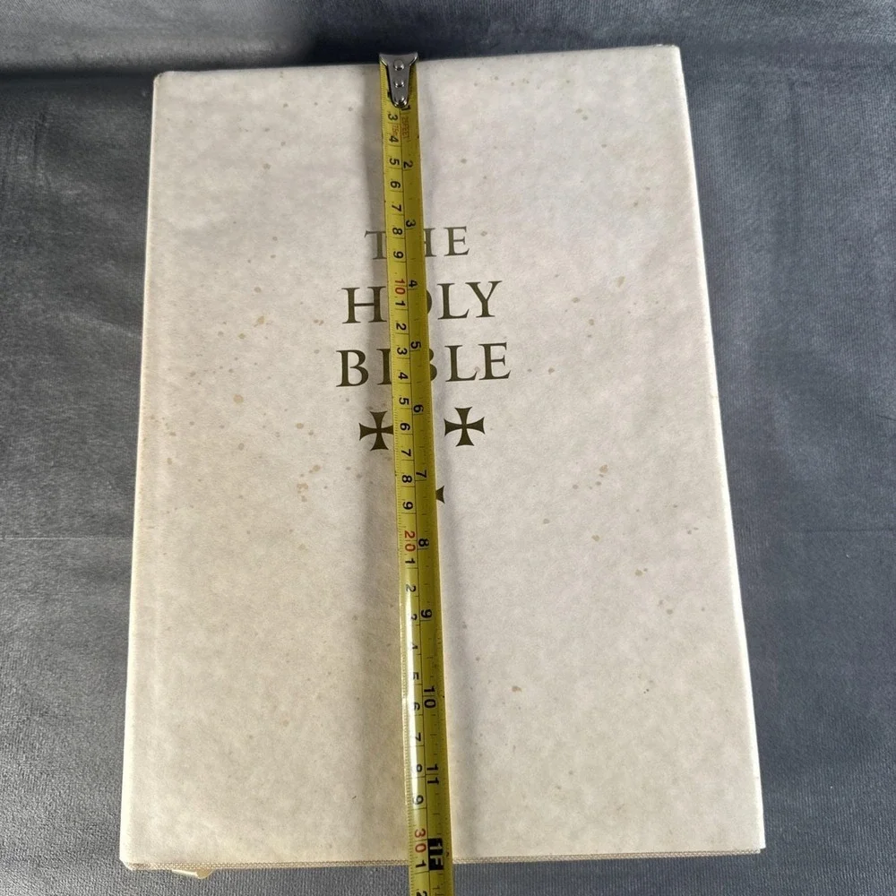 Holy Bible by Barry Moser Viking Studio (1999,‎ Hardcover)